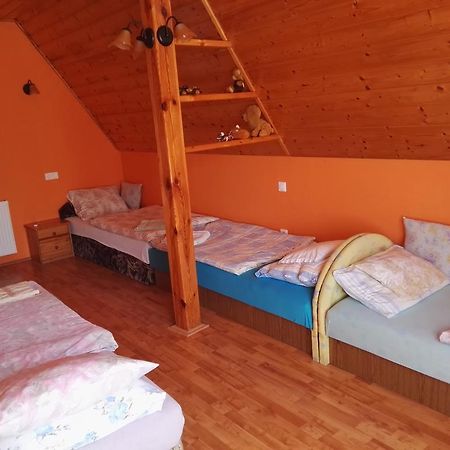 Agávé Apartman Sárvár Esterno foto